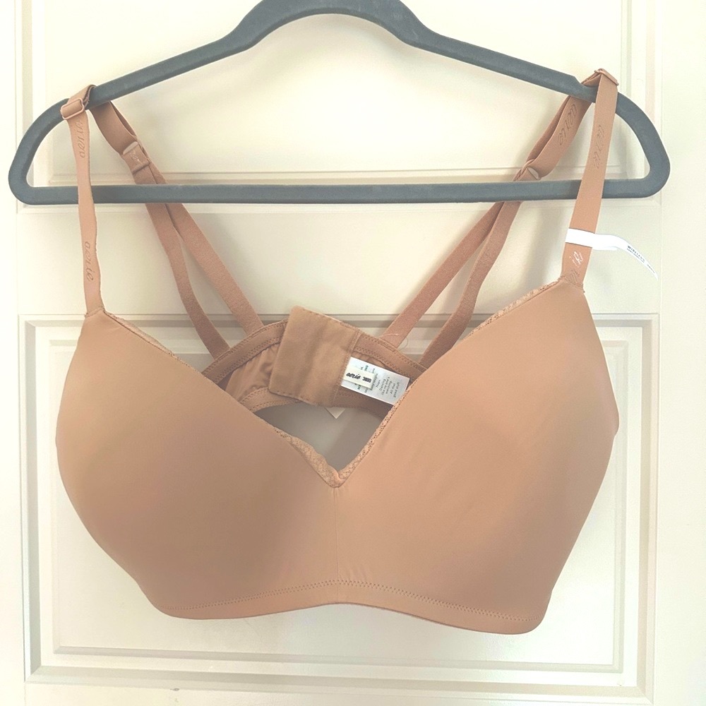 NWT Aerie Real Happy Wireless Lightly Lined Bra in Sanda